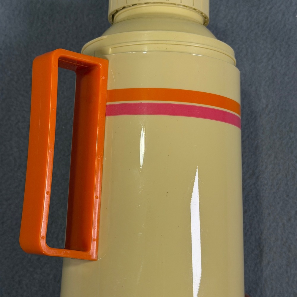 Vintage 80s Dunkin Donuts Thermos King-Seeley 1 Quart Vacuum Bottle Orange Pink - Picture 9 of 9